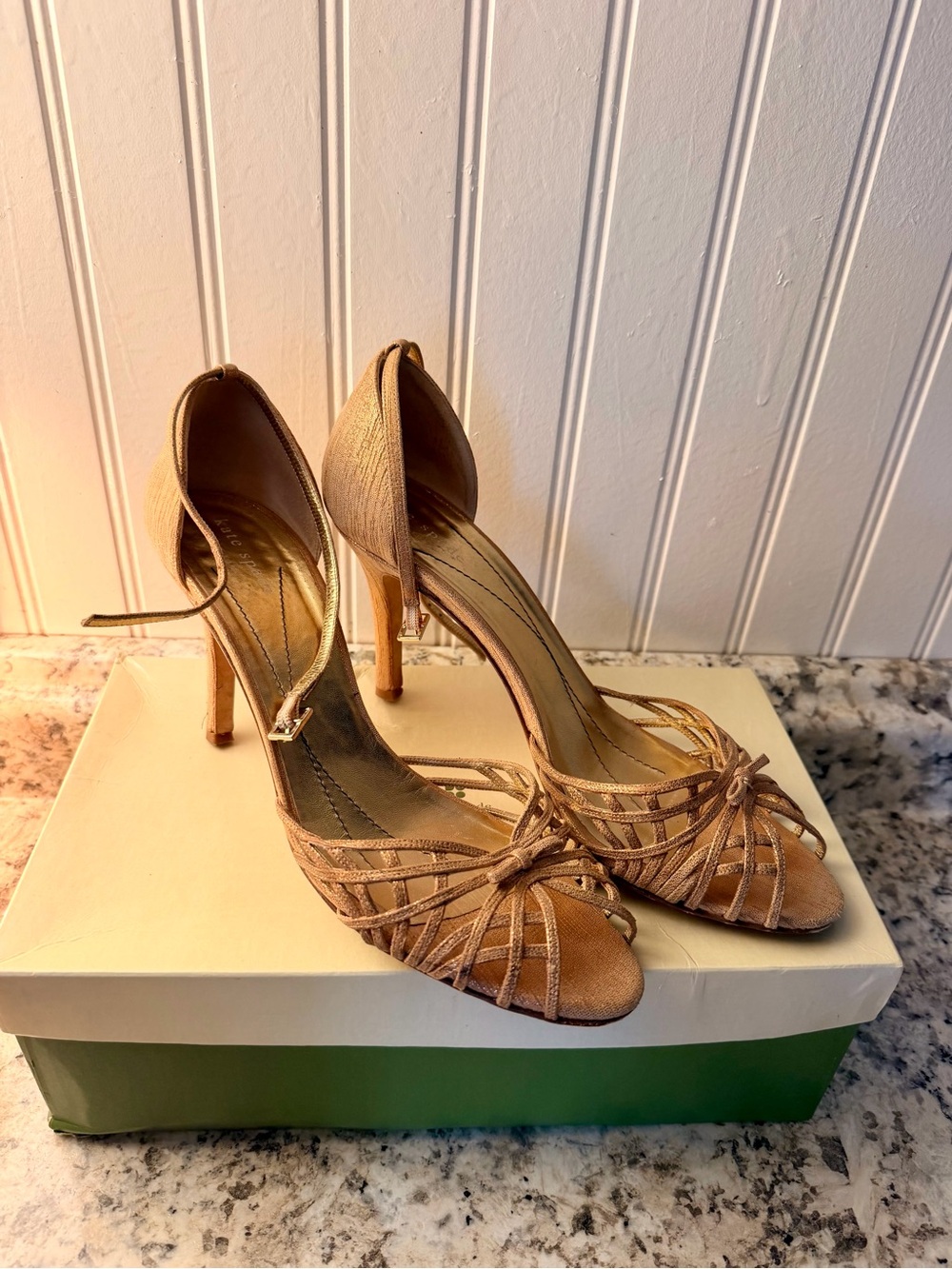 kate spade Rose Gold Strappy Ankle Strap Heels Bow Grammercy Classy Box included